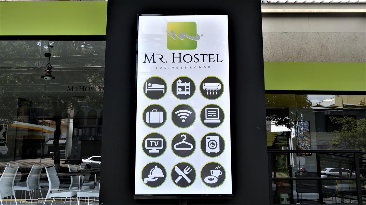 Mr. Business Hotel *